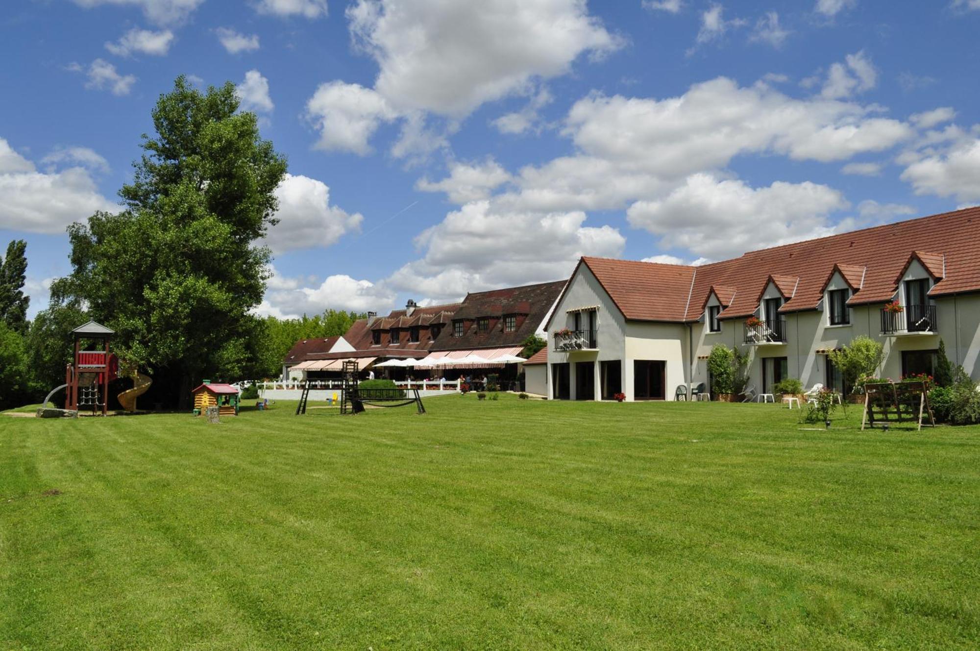 Hotel Restaurant Le Relais De Pouilly Exterior foto